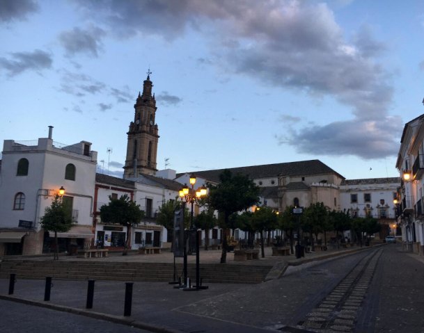 Plaza Mayor y torre(1)